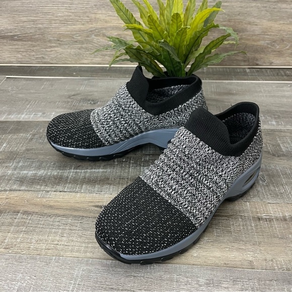 Slow Man Walking Black and Gray Sock Sneaker Size 38/8 - Picture 2 of 13